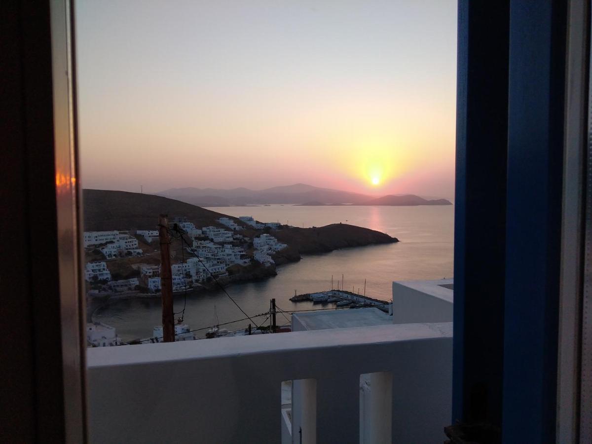 Θέαστρον - Theastron House With Great View In Chora Apartment Pera Gyalos ภายนอก รูปภาพ