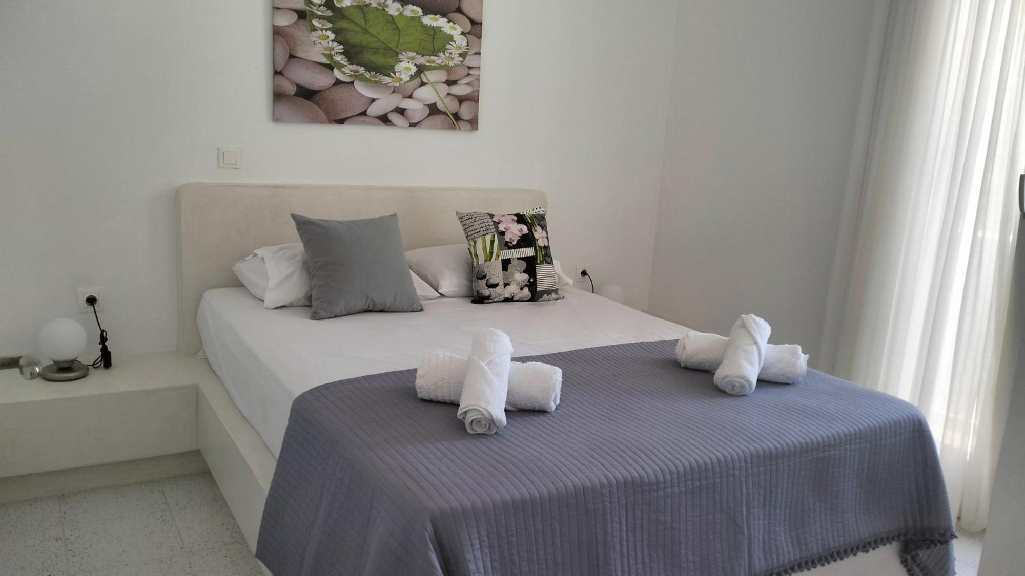 Θέαστρον - Theastron House With Great View In Chora Apartment Pera Gyalos ภายนอก รูปภาพ
