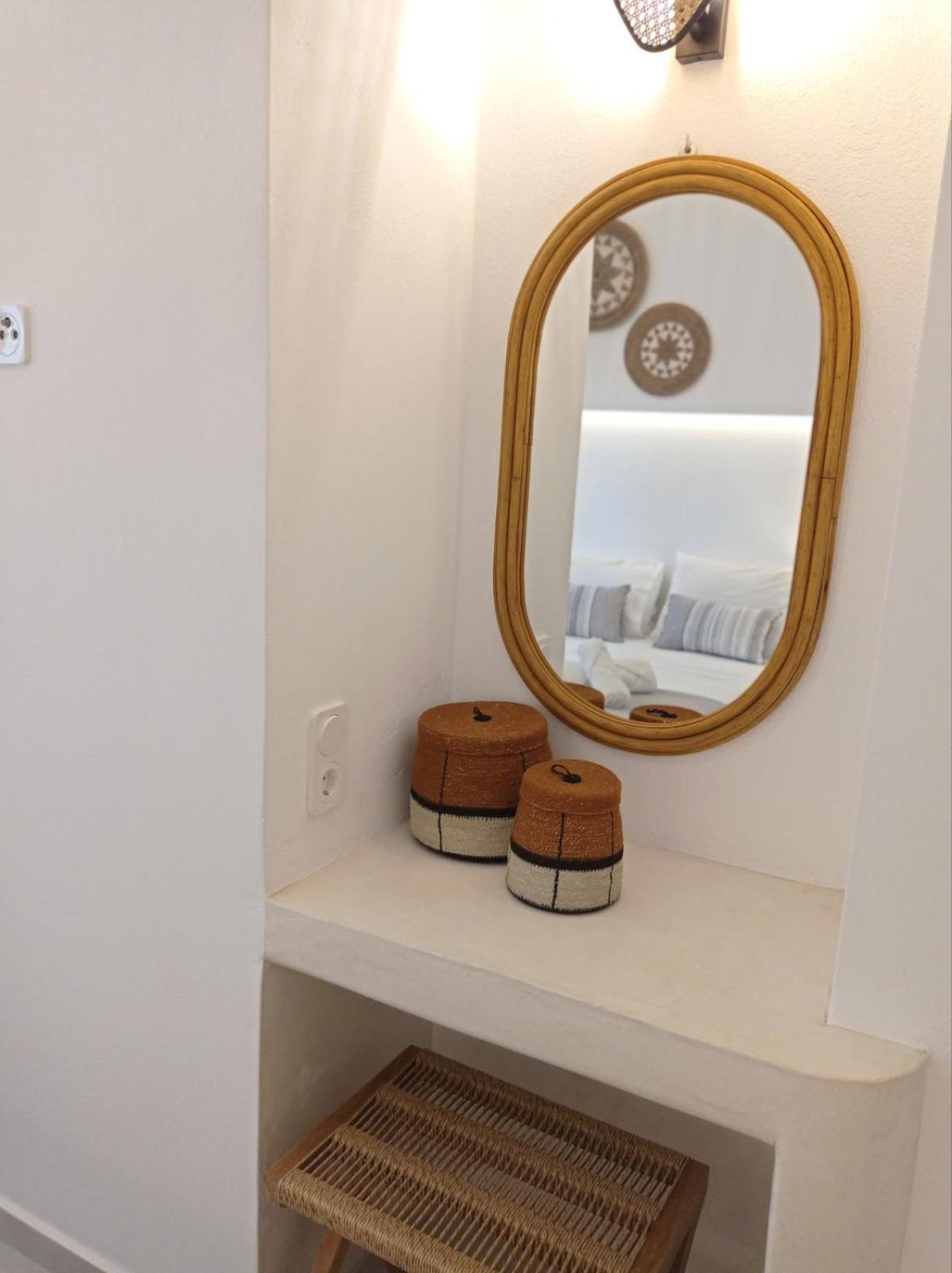 Θέαστρον - Theastron House With Great View In Chora Apartment Pera Gyalos ภายนอก รูปภาพ