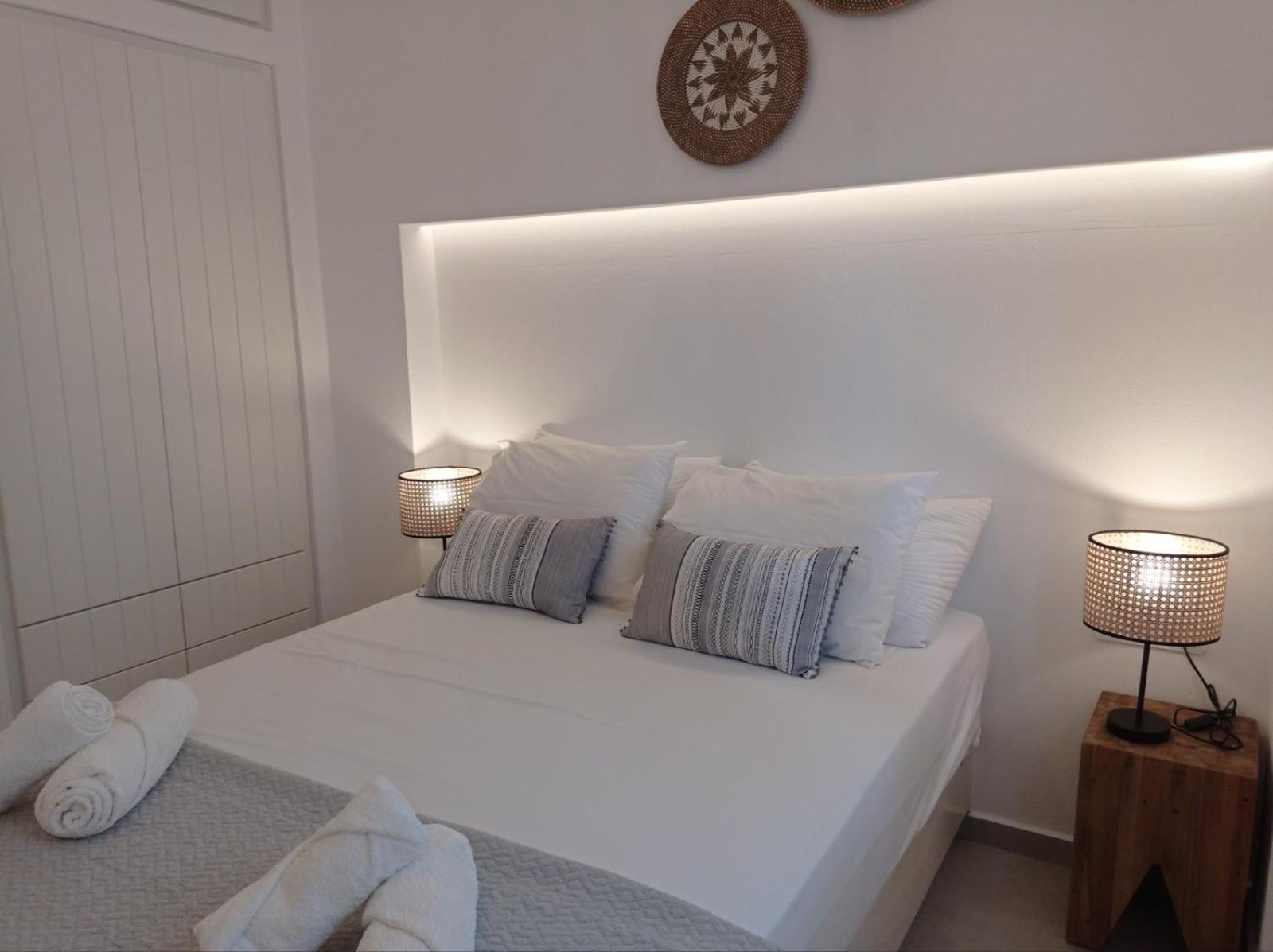 Θέαστρον - Theastron House With Great View In Chora Apartment Pera Gyalos ภายนอก รูปภาพ