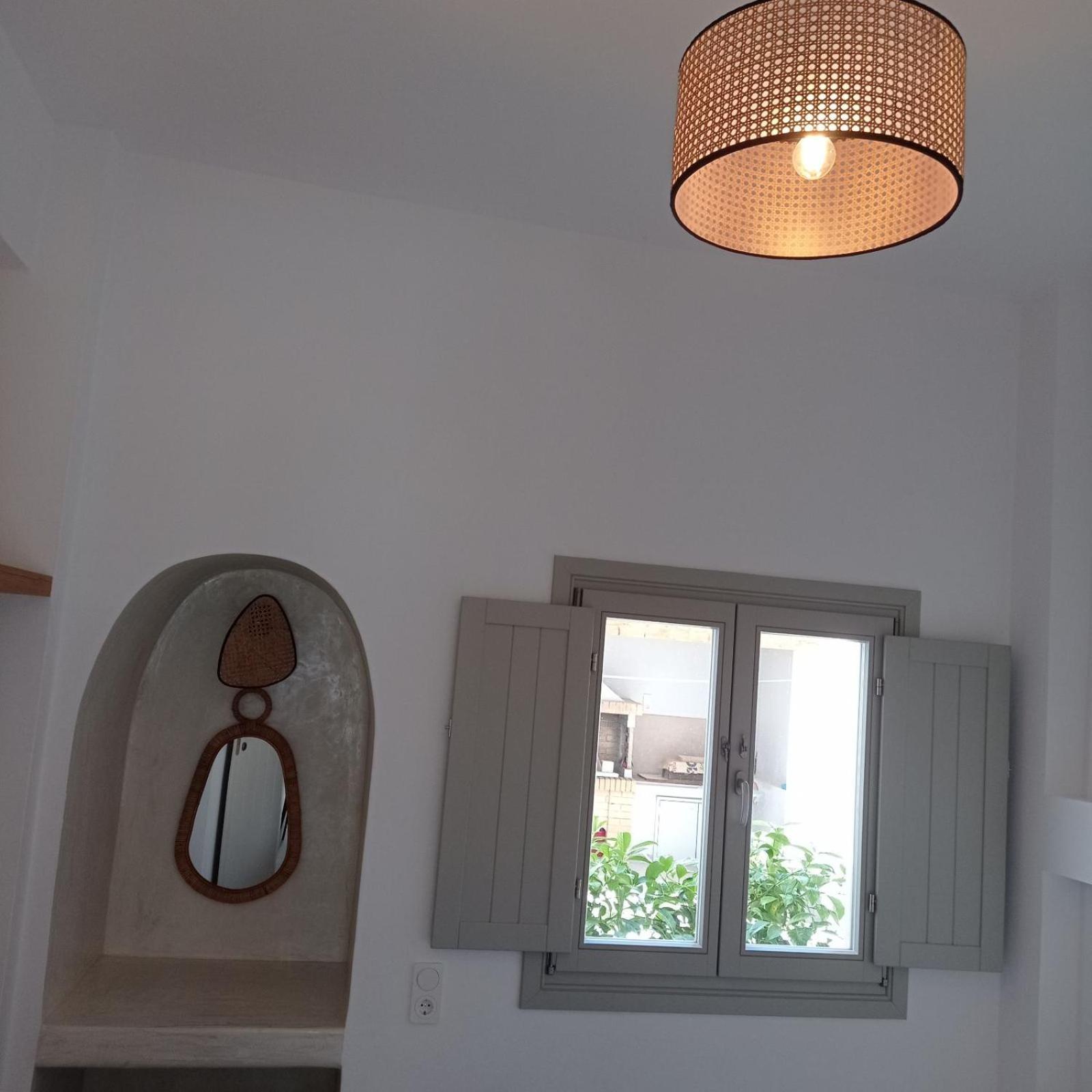 Θέαστρον - Theastron House With Great View In Chora Apartment Pera Gyalos ภายนอก รูปภาพ